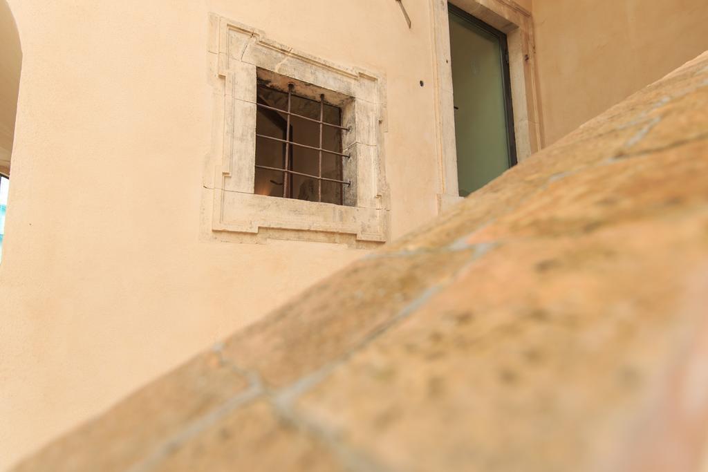 Casa Rosati Ξενοδοχείο Fontecchio Εξωτερικό φωτογραφία