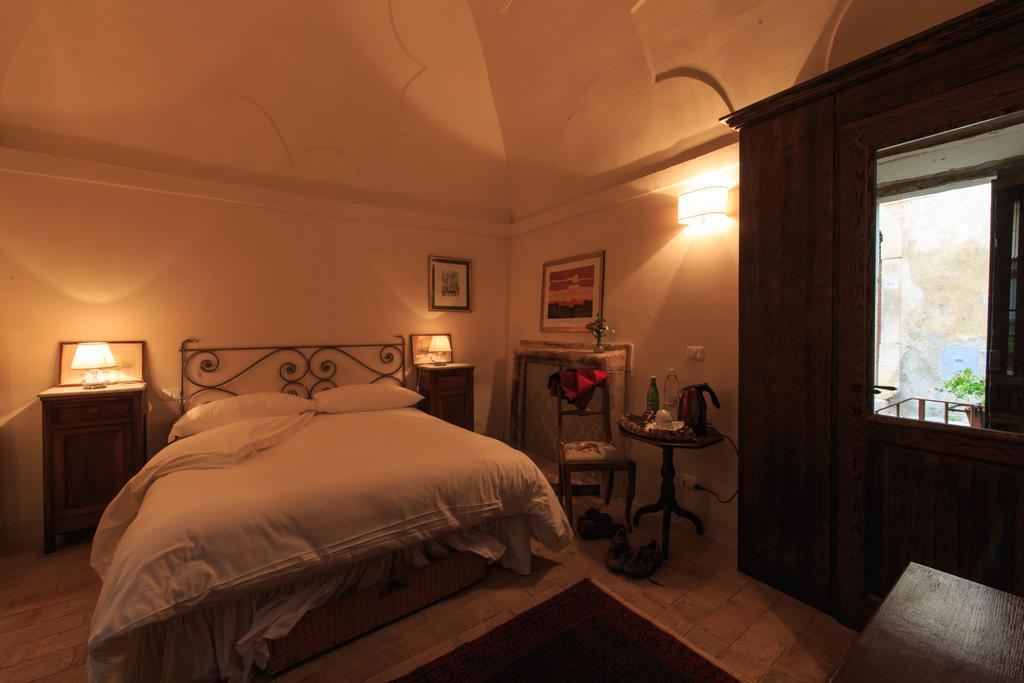 Casa Rosati Ξενοδοχείο Fontecchio Εξωτερικό φωτογραφία