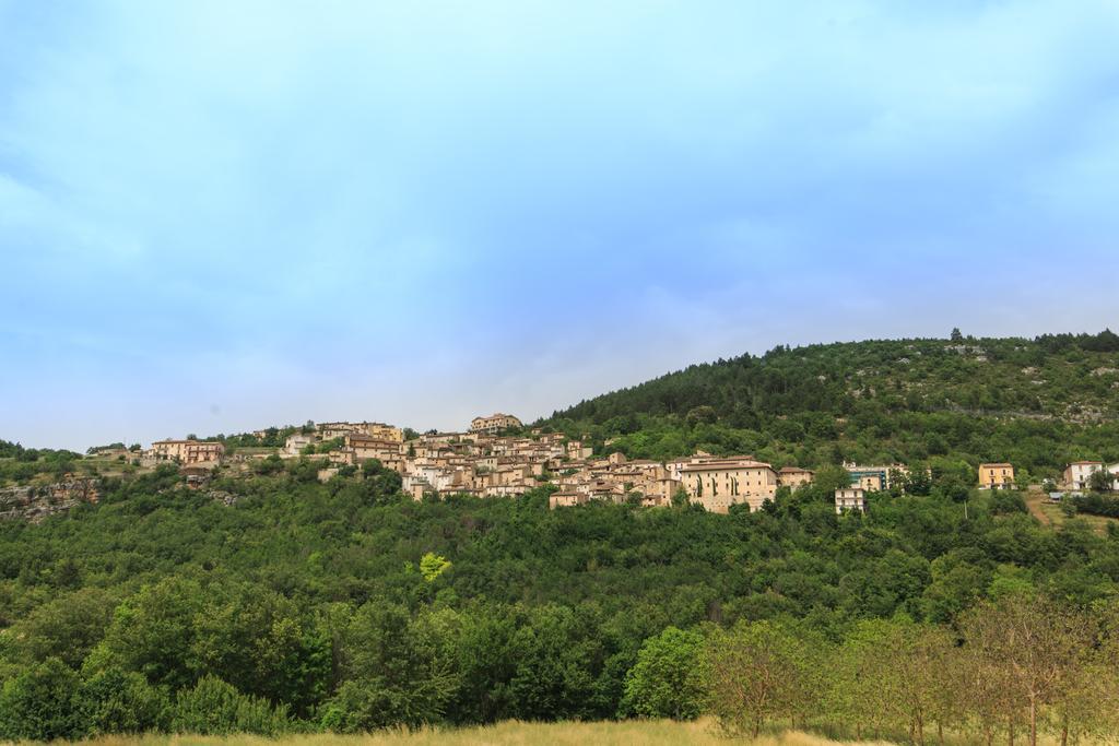 Casa Rosati Ξενοδοχείο Fontecchio Εξωτερικό φωτογραφία