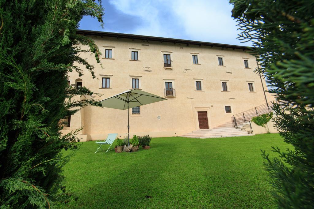 Casa Rosati Ξενοδοχείο Fontecchio Εξωτερικό φωτογραφία